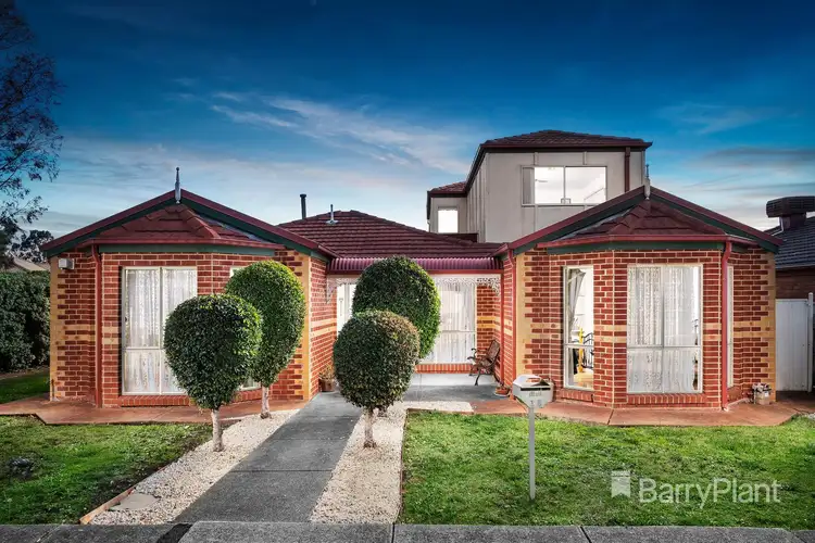 19 Pollock Drive, Mill Park VIC 3082