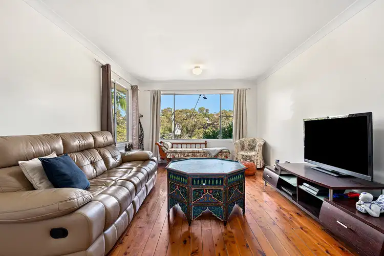 42 Stanley Avenue, Farmborough Heights NSW 2526