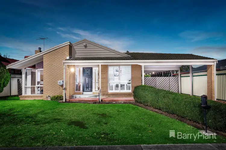 8 Veronica Crescent, Mill Park VIC 3082