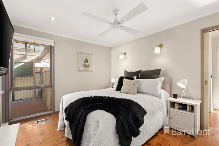 Sixth view of Homely house listing, 8 Veronica Crescent, Mill Park VIC 3082