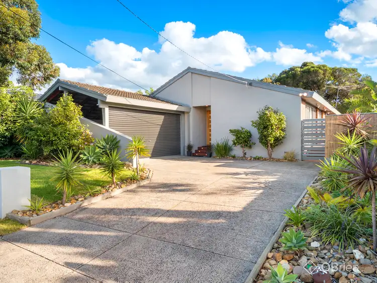 30 Narambi Crescent, Frankston VIC 3199