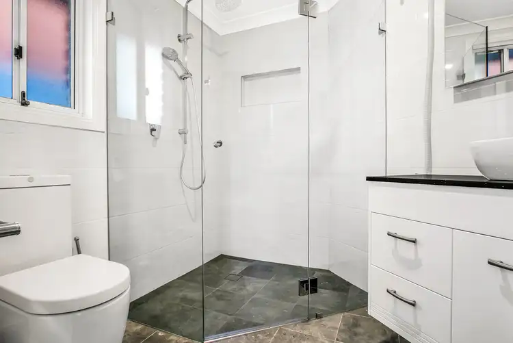 Fifth view of Homely house listing, 2 McKay Place, Minchinbury NSW 2770