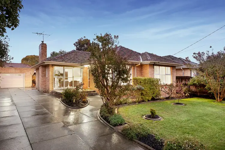 2 Bond Avenue, Blackburn South VIC 3130