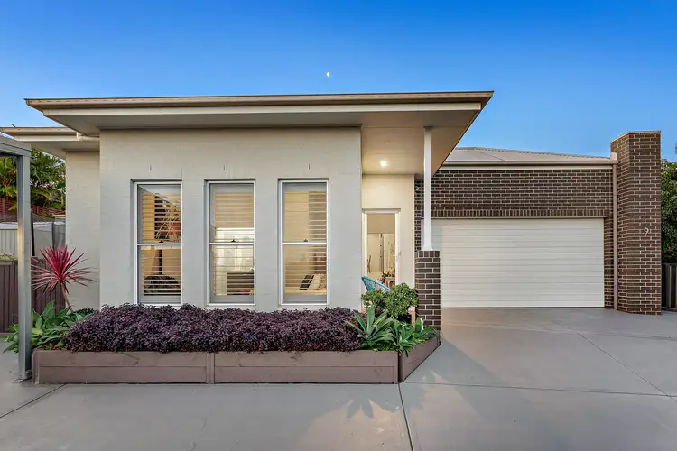 9 John Darling Avenue, Belmont North NSW 2280