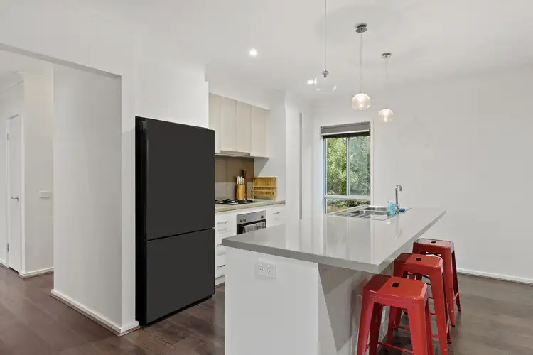 Fifth view of Homely townhouse listing, 1/29A Landale Drive, Strathdale VIC 3550