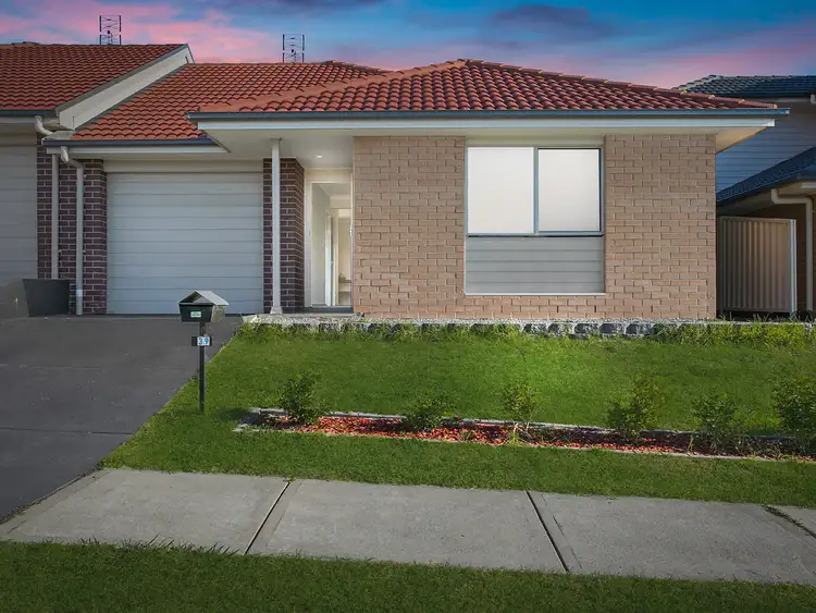 Main view of Homely villa listing, 39 Nigella Circuit, Hamlyn Terrace NSW 2259