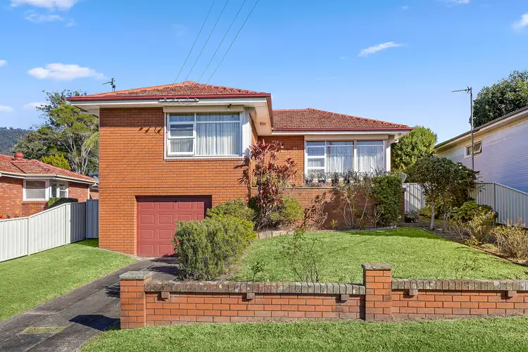 Main view of Homely house listing, 28 Hopewood Crescent, Fairy Meadow NSW 2519