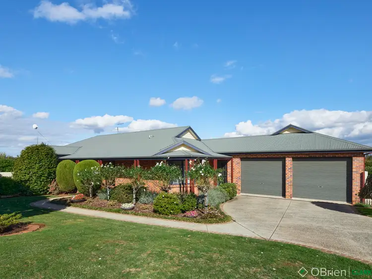 8 Hakea Court, Drouin VIC 3818