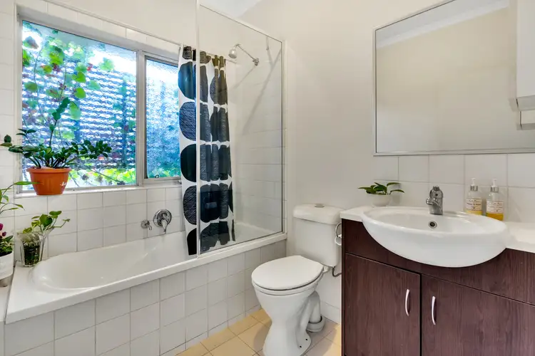 Fourth view of Homely unit listing, 2/827-829 Plenty Road, Reservoir VIC 3073