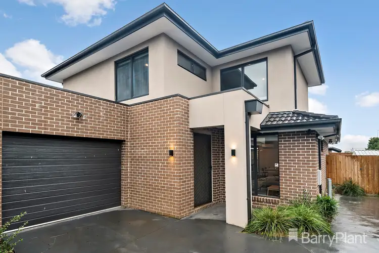 2/53 Normanby Street, Cranbourne VIC 3977