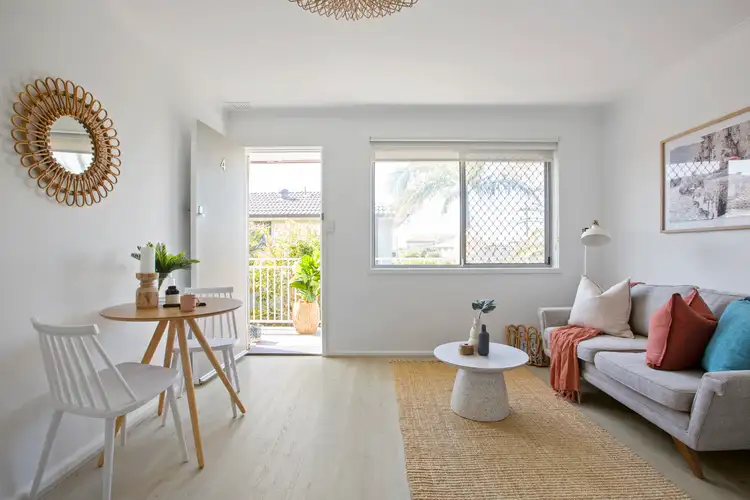 4/37 Adams Street, Curl Curl NSW 2096