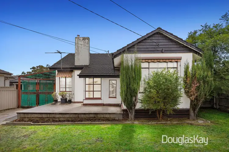 12 Oak Court, Braybrook VIC 3019