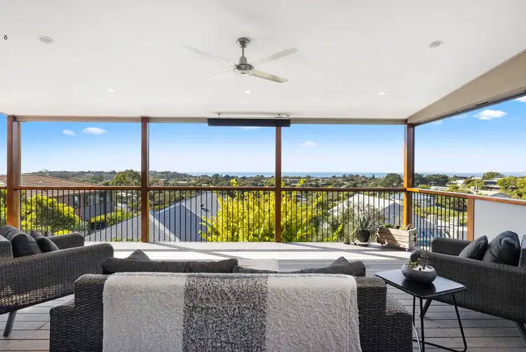 1 Tanderra Street, Rye VIC 3941