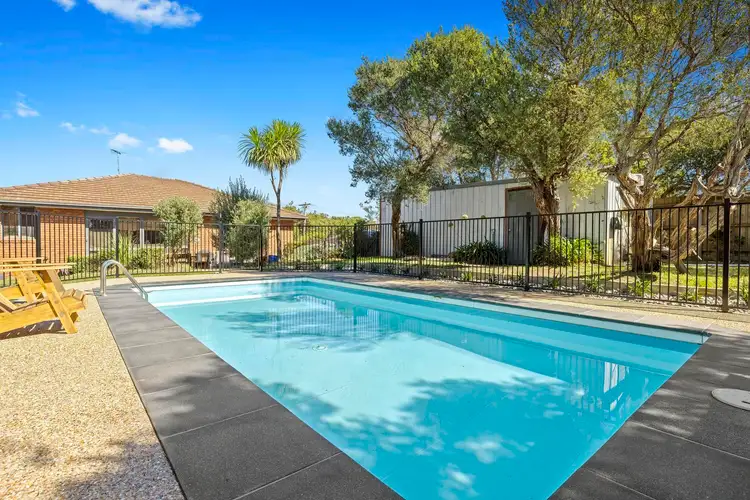 8 Fairway Drive, Rye VIC 3941