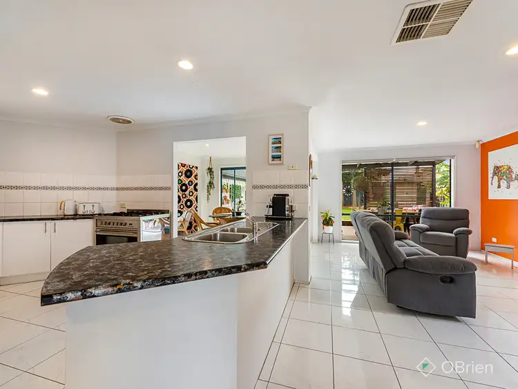 Third view of Homely house listing, 2 Falkiner Court, Carrum Downs VIC 3201