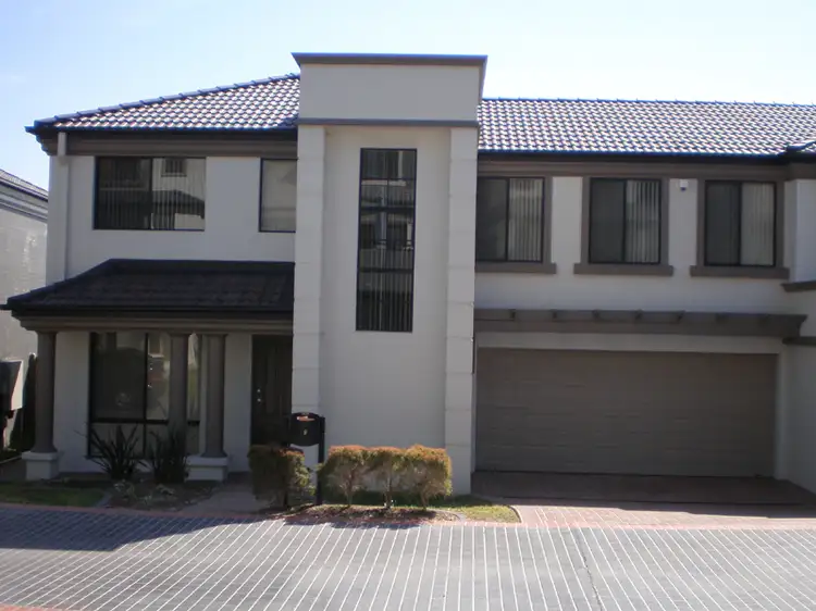 9 Melaleuca Way