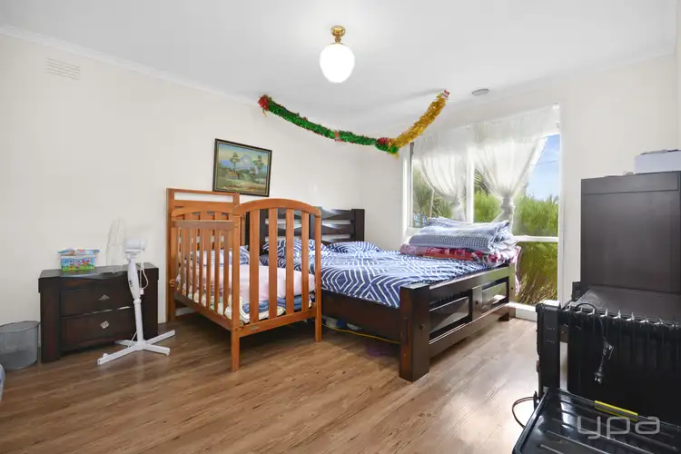 Fifth view of Homely house listing, 17 Somerset Close, Werribee VIC 3030