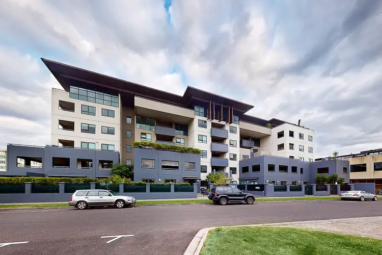 10/174 Esplanade East, Port Melbourne VIC 3207
