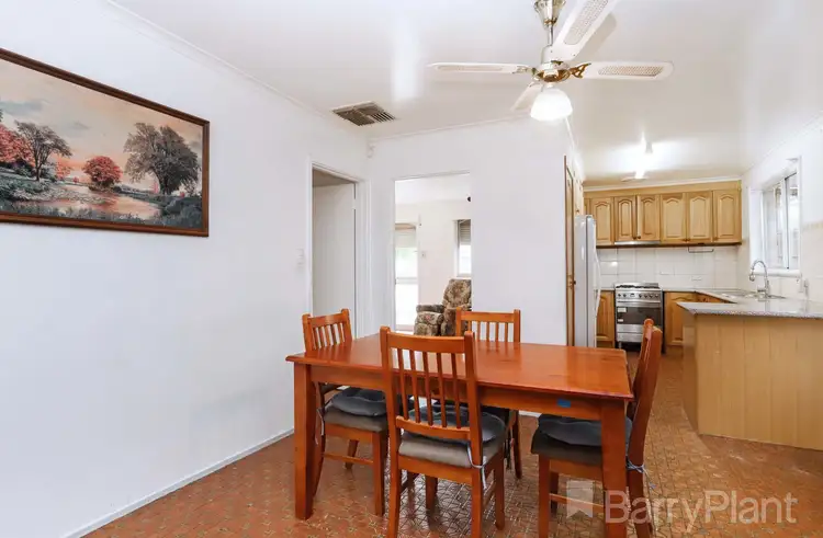 Fourth view of Homely house listing, 10 Dundee Street, St Albans VIC 3021