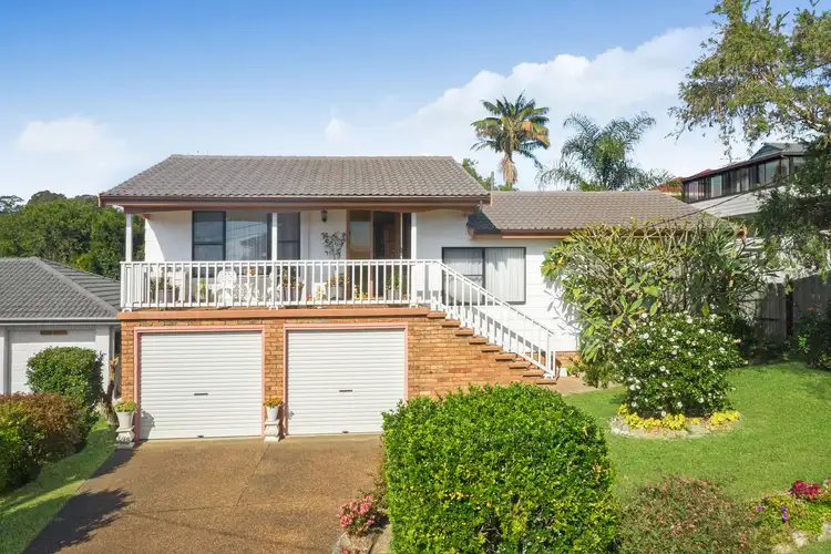 1 Fishermens Bend, Bateau Bay NSW 2261
