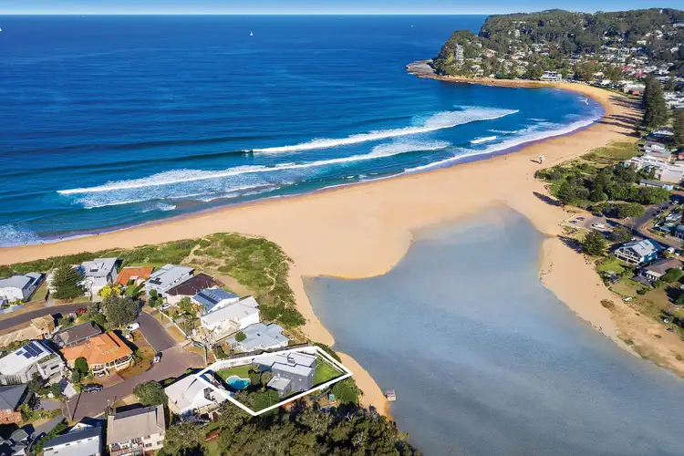 20 Bareena Avenue, North Avoca NSW 2260