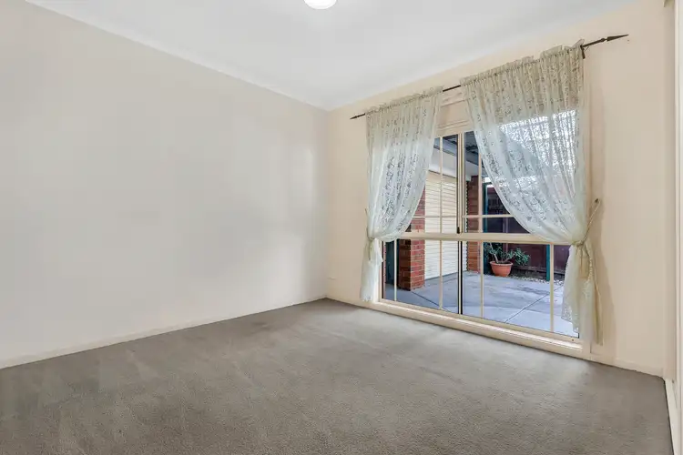 Sixth view of Homely house listing, 16 Serpens Court, Roxburgh Park VIC 3064