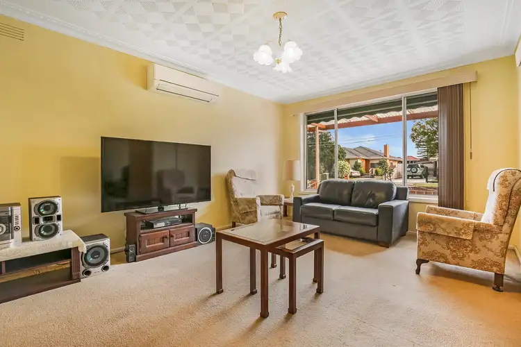 Fifth view of Homely house listing, 4 Graham Court, Thomastown VIC 3074