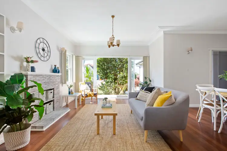 16 Pine Avenue, Brookvale NSW 2100