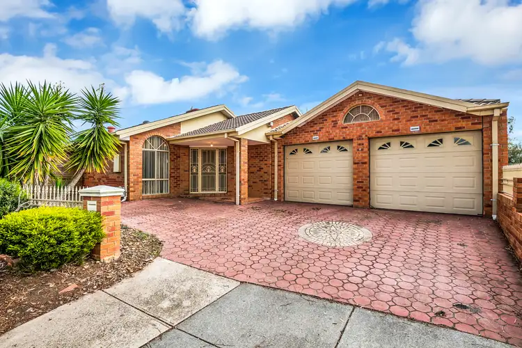 9 Landles Rise, Roxburgh Park VIC 3064
