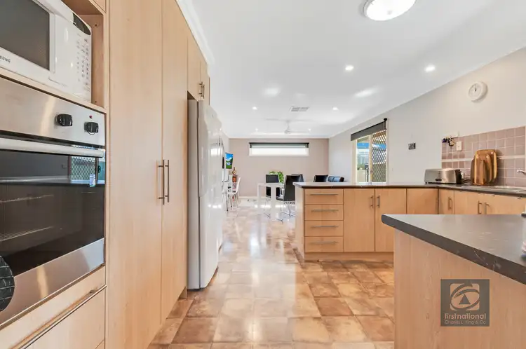 Fifth view of Homely house listing, 2 Cygnet Court, Moama NSW 2731