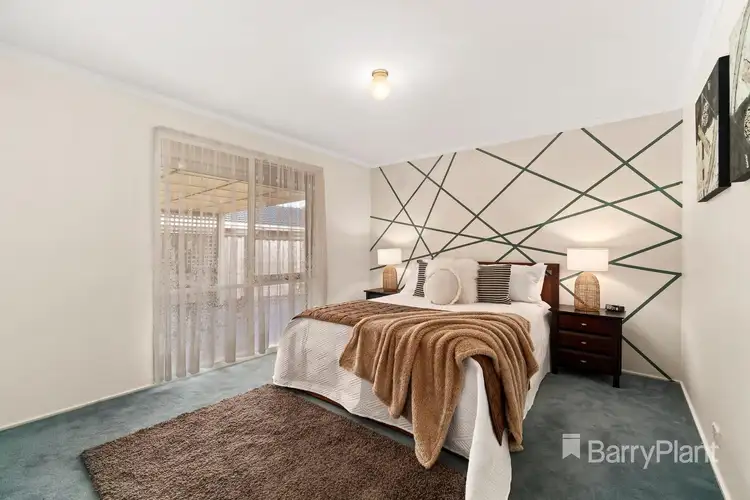 Sixth view of Homely house listing, 10 Borrowdale Court, Mill Park VIC 3082