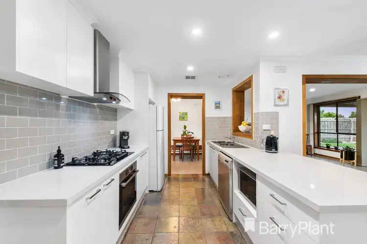 Fifth view of Homely house listing, 6 Ramage Court, Kings Park VIC 3021
