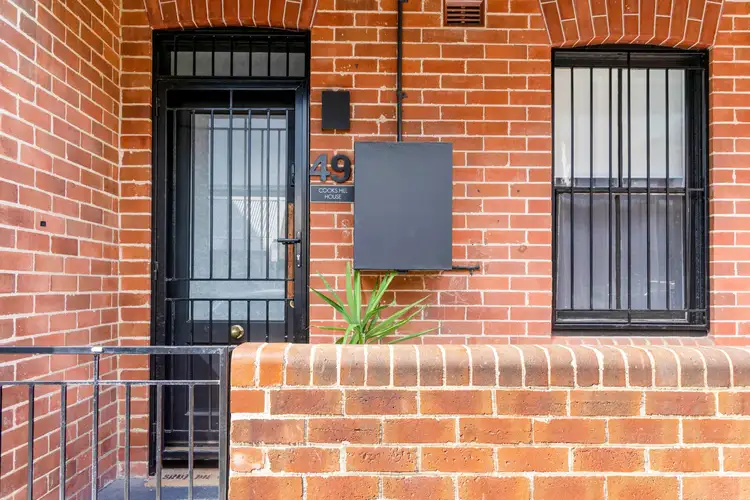 49 Railway Street, Cooks Hill NSW 2300