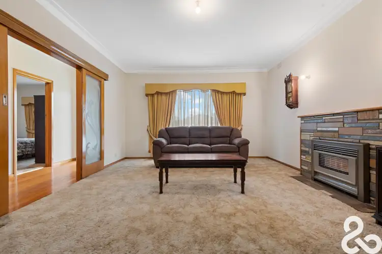 Second view of Homely house listing, 15 Juniper Crescent, Thomastown VIC 3074