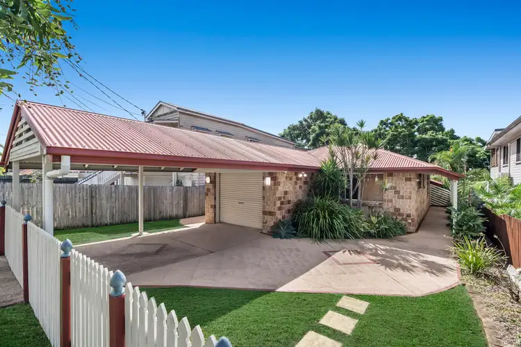 75 Waterview Avenue, Wynnum QLD 4178