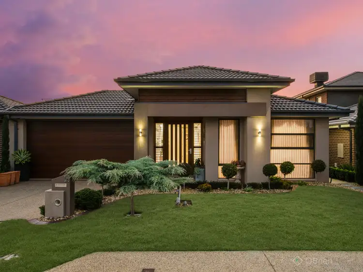 5 Lyndys Lane, Cranbourne North VIC 3977