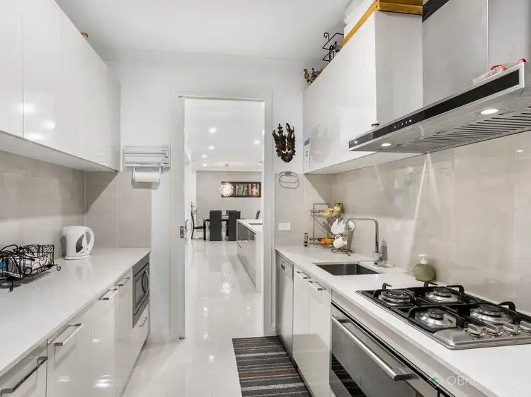 Fourth view of Homely house listing, 5 Lyndys Lane, Cranbourne North VIC 3977