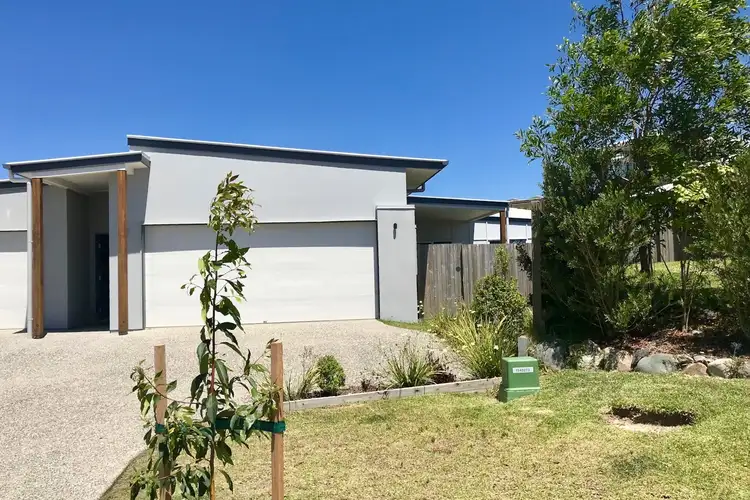 1/7 Mirabella Court