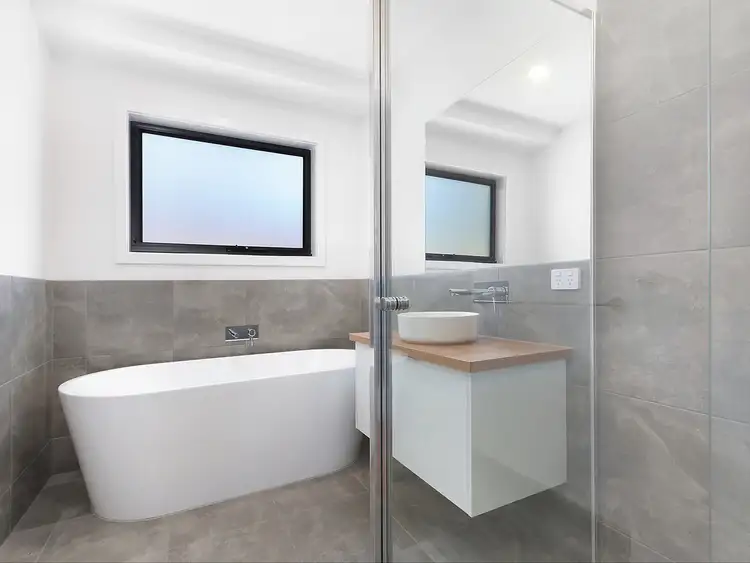 Sixth view of Homely townhouse listing, 1/15 Fellmongers Road, Breakwater VIC 3219
