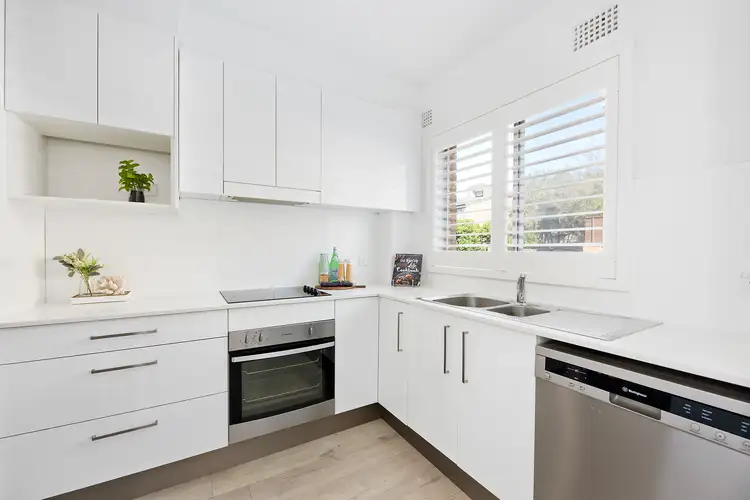 Third view of Homely unit listing, 4/40 The Crescent, Dee Why NSW 2099
