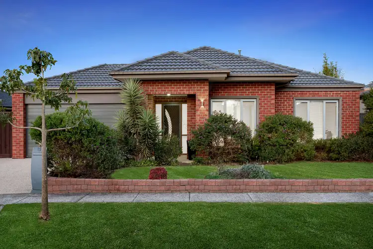 15 Arwon Court, Sandhurst VIC 3977