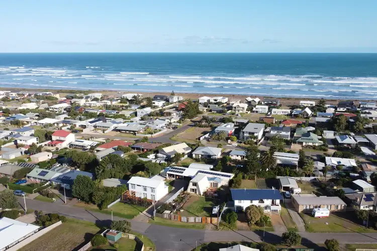 61 Padman Crescent, Middleton SA 5213