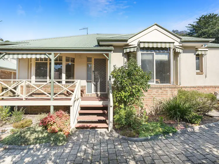 2/15 Ripper Street, Montmorency VIC 3094