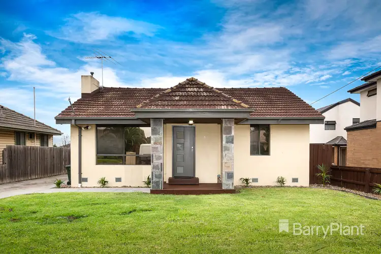 Main view of Homely unit listing, 1/137 View Street, Glenroy VIC 3046