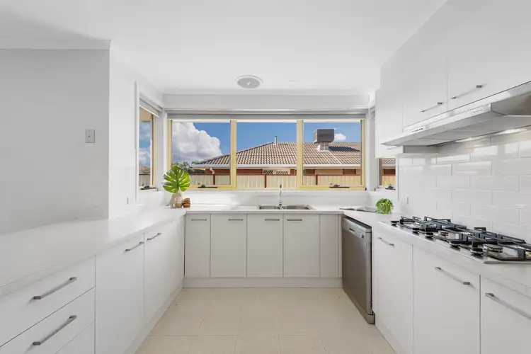 Fifth view of Homely house listing, 2 Cooper Court, Delahey VIC 3037