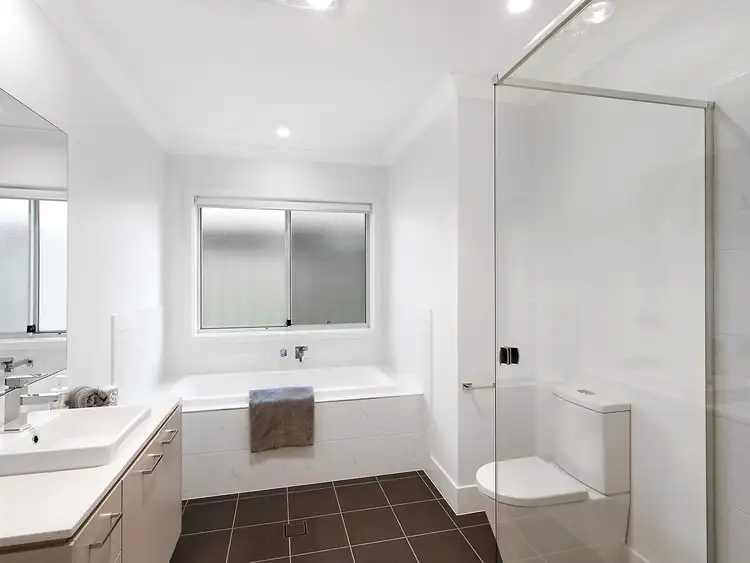 Sixth view of Homely house listing, 28 Fernhill Avenue, Hamlyn Terrace NSW 2259