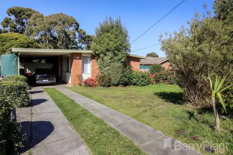 Second view of Homely house listing, 5 Lorraine Crescent, Jacana VIC 3047