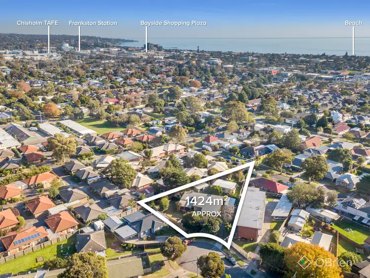 1&2/22 Bradshaw Street, Frankston VIC 3199