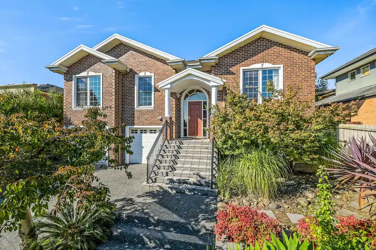 20 Fairholme Boulevard, Berwick VIC 3806