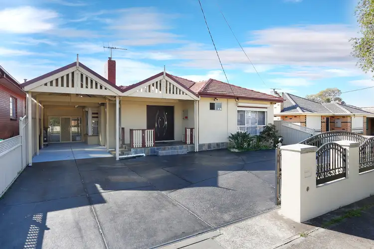 8 Dorothy Street, Fawkner VIC 3060